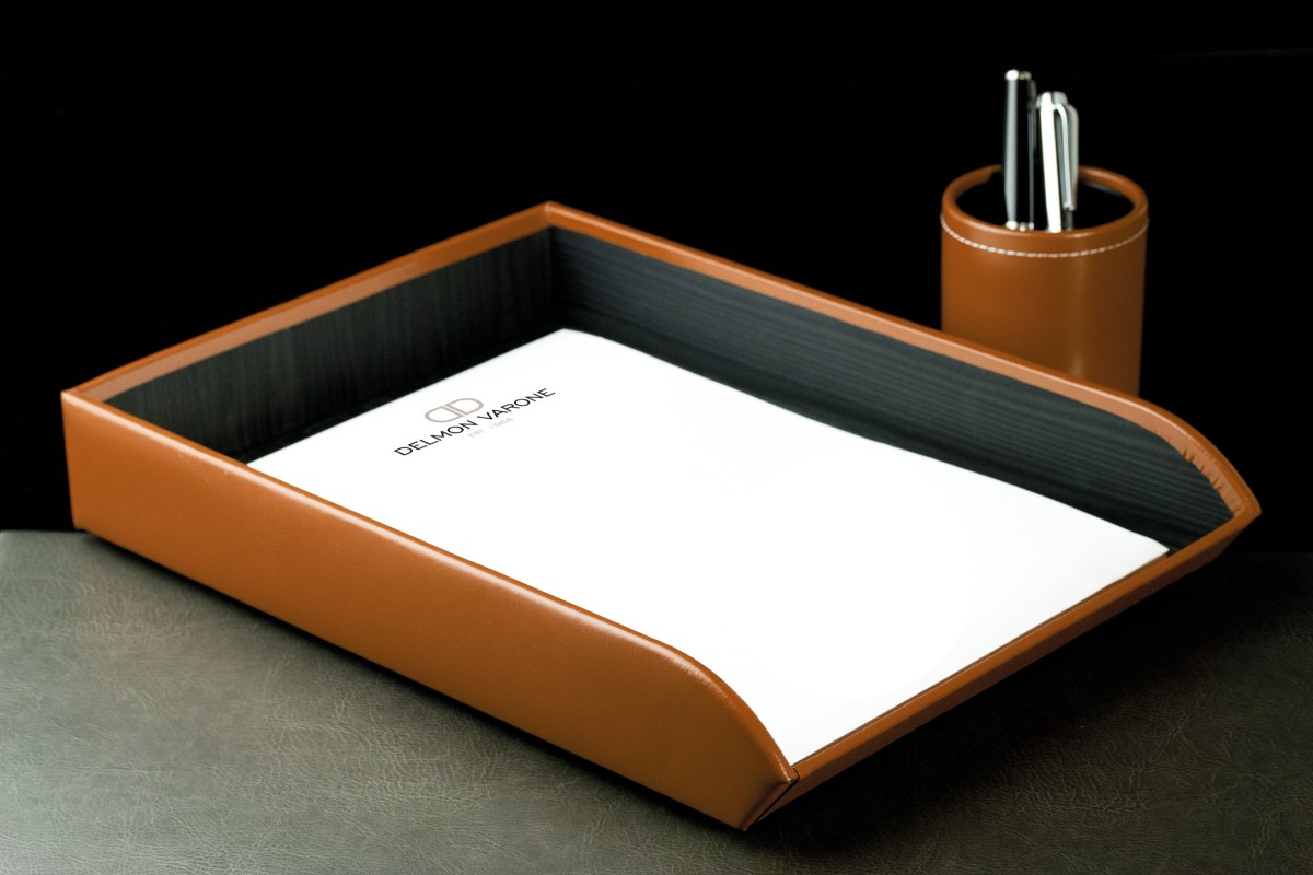 Briefablagekorb für DIN A4 CAMBRIDGE Top Grain Rindspaltleder hellbraun